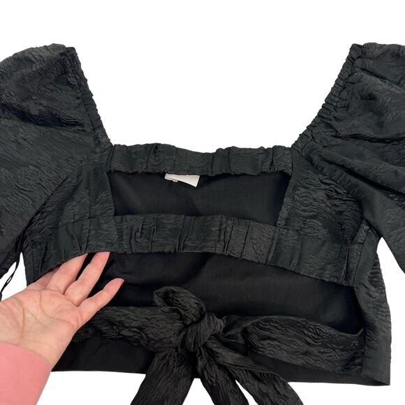 ASTR The Label Tassia Jacquard Puff Sleeve Tie Back Black Top SZ L NWT Romantic - Picture 9 of 14